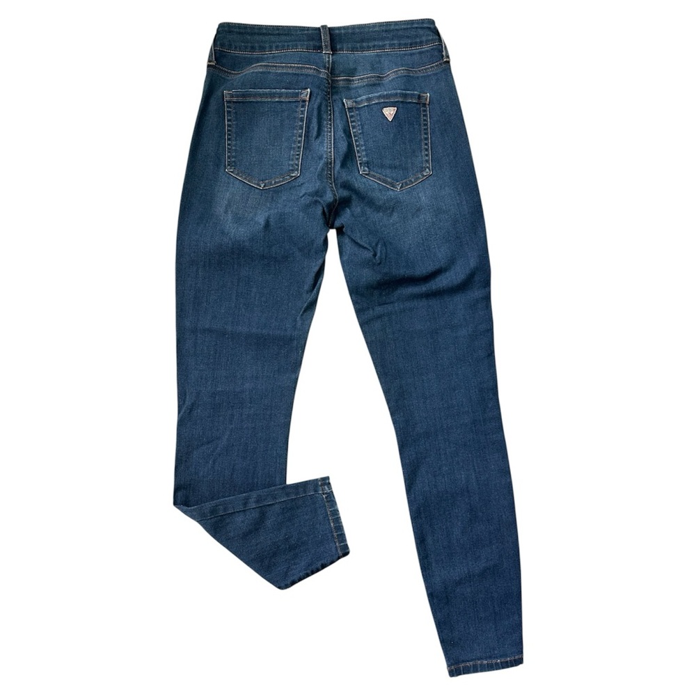 Guess Women's Dark Blue Skinny Jeans Size 28